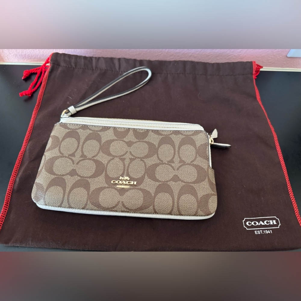 Coach Double Zip Wallet/ Wristlet Clutch with Coach Dust Bag